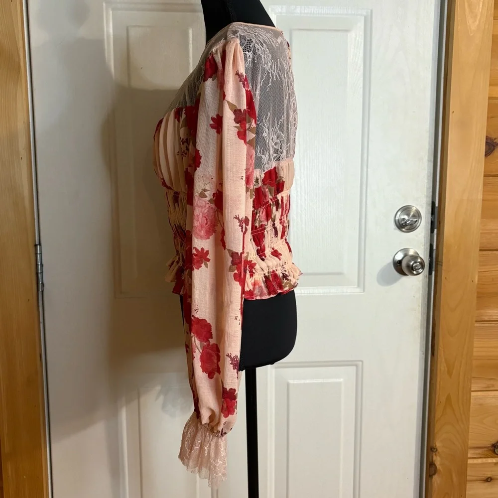 FREE PEOPLE Daphne PINK & RED Romantic FLORAL Lace SMOCKED Ruched BLOUSE Large
